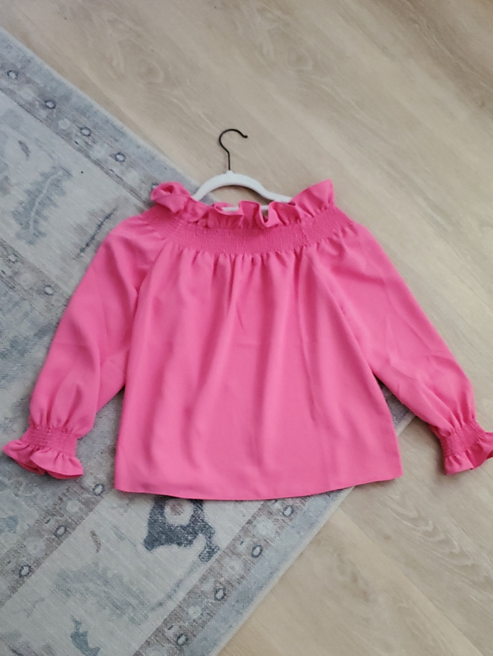Tuckernuck Pink Off Shoulder Smocked Marguerite Blouse Shirt Top SzXS